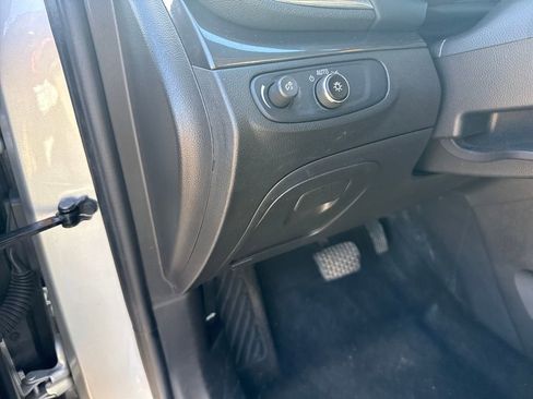 Used 2018 Buick Encore Preferred image 58