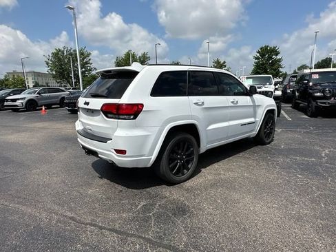 Used 2021 Jeep Grand Cherokee Laredo X AWD/4WD image 14