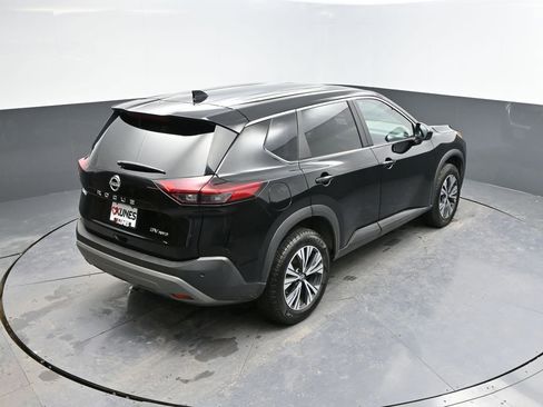 Used 2023 Nissan Rogue SV image 31