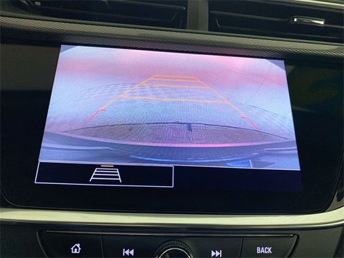 Used 2023 Buick Encore GX Essence image 39