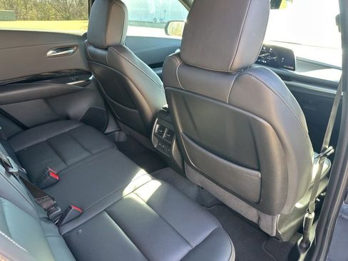 Certified 2024 Cadillac XT4 Luxury w/ Cold Weather Package image 39