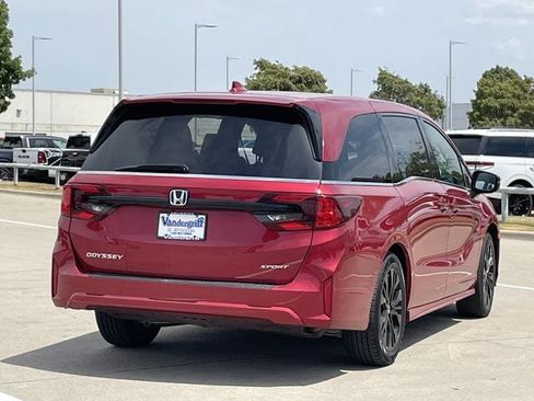 Used 2025 Honda Odyssey Sport-L image 4