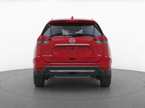 Used 2018 Nissan Rogue SV w/ Premium Package FWD image 6