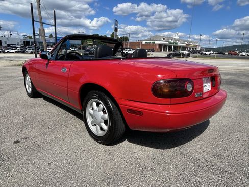 Used 1991 MAZDA MX-5 Miata RWD image 8