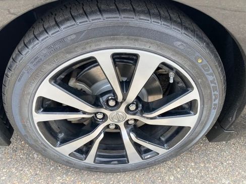 Used 2018 Nissan Maxima Platinum image 27