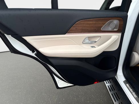 Used 2025 Mercedes-Benz GLE 450 4MATIC image 12