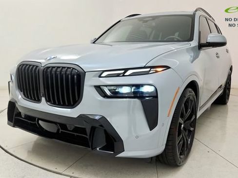 Used 2025 BMW X7 xDrive40i w/ Executive Package AWD/4WD image 23