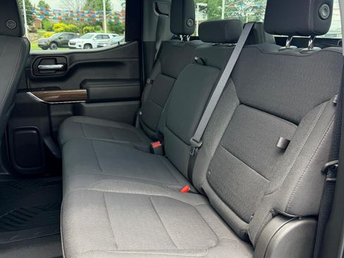 Used 2022 Chevrolet Silverado 1500 LT Trail Boss w/ Bed Protection Package AWD/4WD image 10