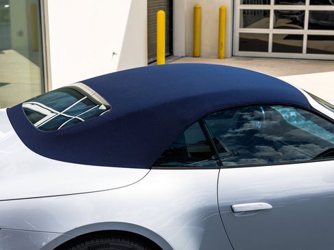 Used 2025 Porsche 911 Carrera image 36
