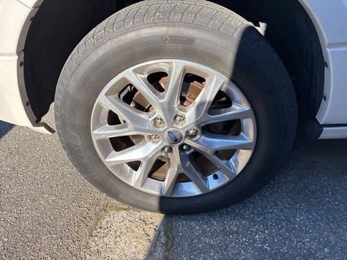 Used 2017 Ford Expedition Limited w/ Equipment Group 301A image 13