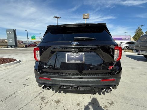 Used 2022 Ford Explorer ST w/ Equipment Group 401A image 6