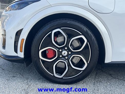 Certified 2022 Ford Mustang Mach-E GT image 35