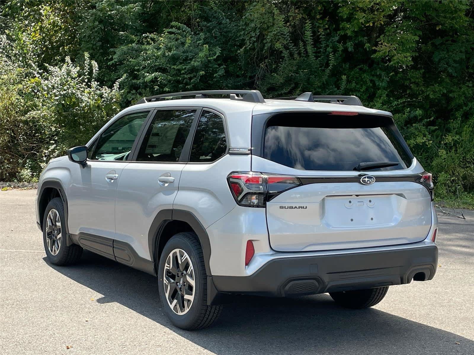 New 2026 Subaru Forester Premium AWD/4WD image 3