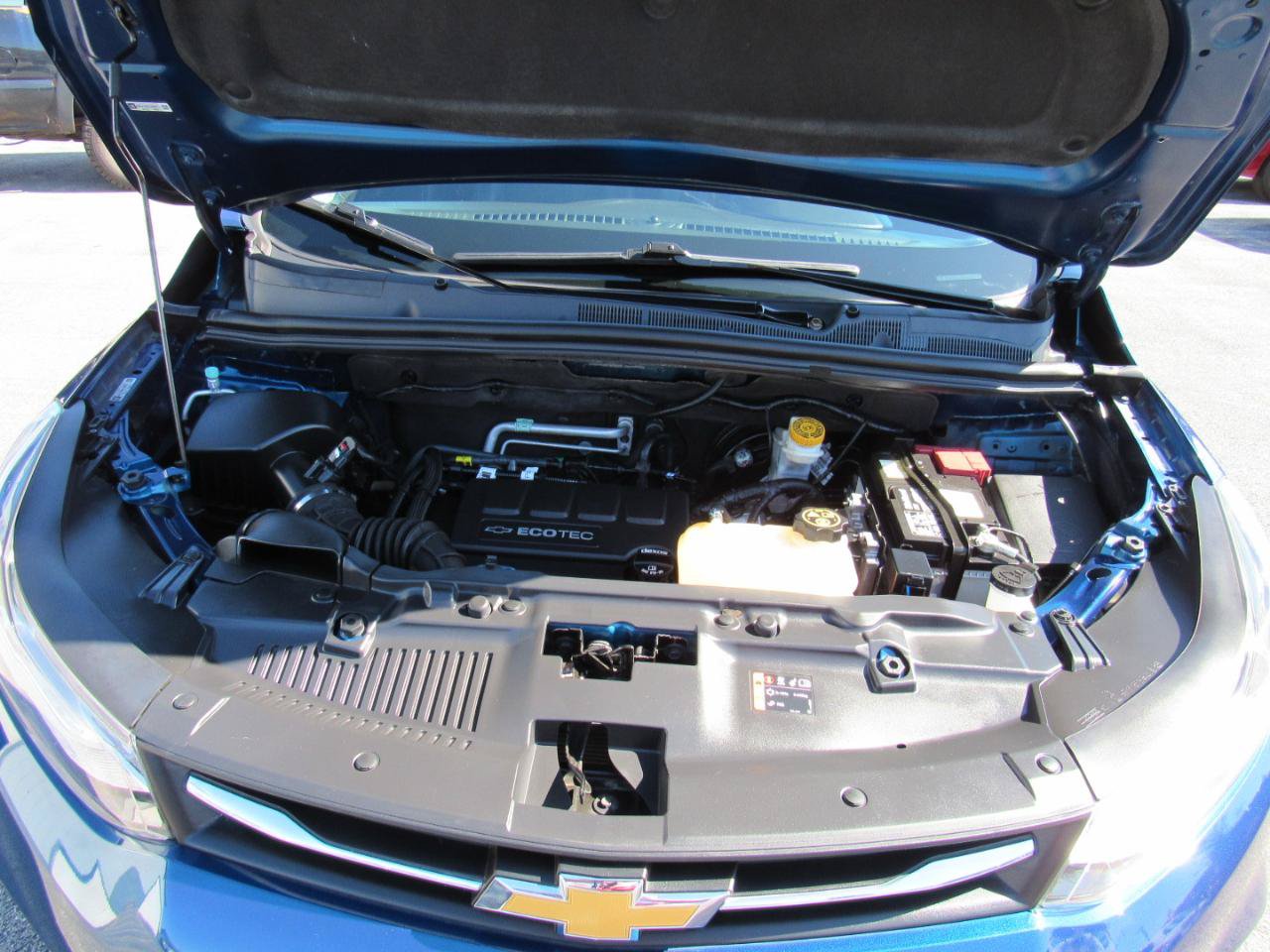 Used 2019 Chevrolet Trax LT w/ LT Convenience Package FWD image 39
