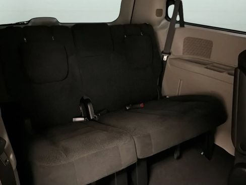Used 2016 Dodge Grand Caravan SE w/ Quick Order Package 29E SE FWD image 20
