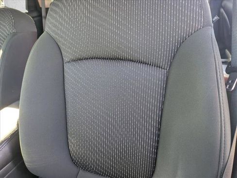 Used 2019 Dodge Journey SE w/ Blacktop Package image 12