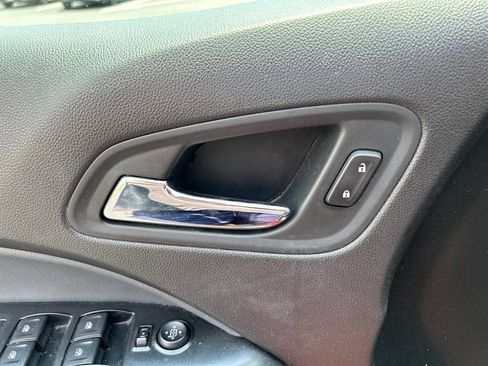 Used 2015 Chevrolet Colorado Z71 RWD image 15