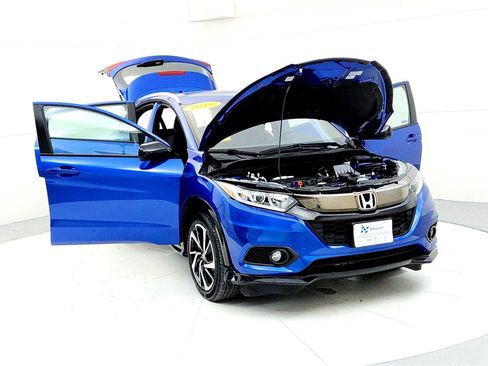 Used 2019 Honda HR-V Sport image 9