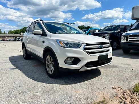 Certified 2018 Ford Escape SEL AWD/4WD image 2