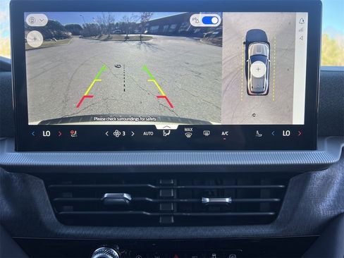 New 2026 Ford Explorer Platinum image 3