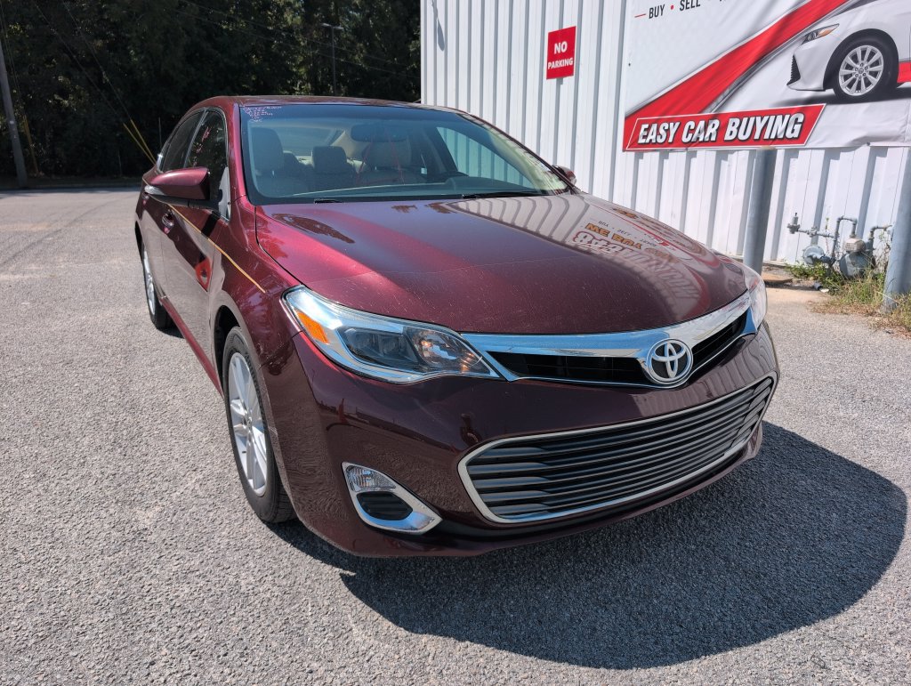 Used 2014 Toyota Avalon XLE Premium FWD image 1