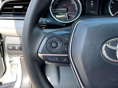 Used 2021 Toyota Camry LE w/ Audio Upgrade Package FWD image 11