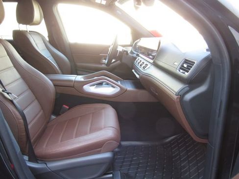 Certified 2024 Mercedes-Benz GLS 450 4MATIC image 19