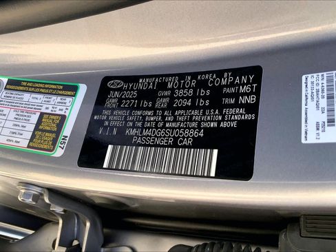 Used 2025 Hyundai Elantra Sport FWD image 32