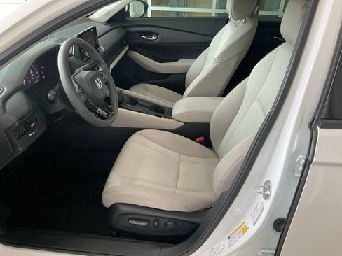Used 2024 Honda Accord EX image 3