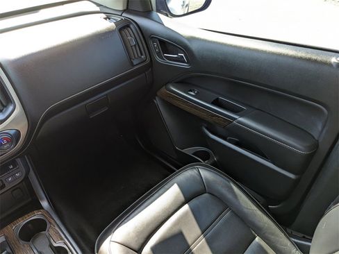 Used 2018 GMC Canyon Denali image 18