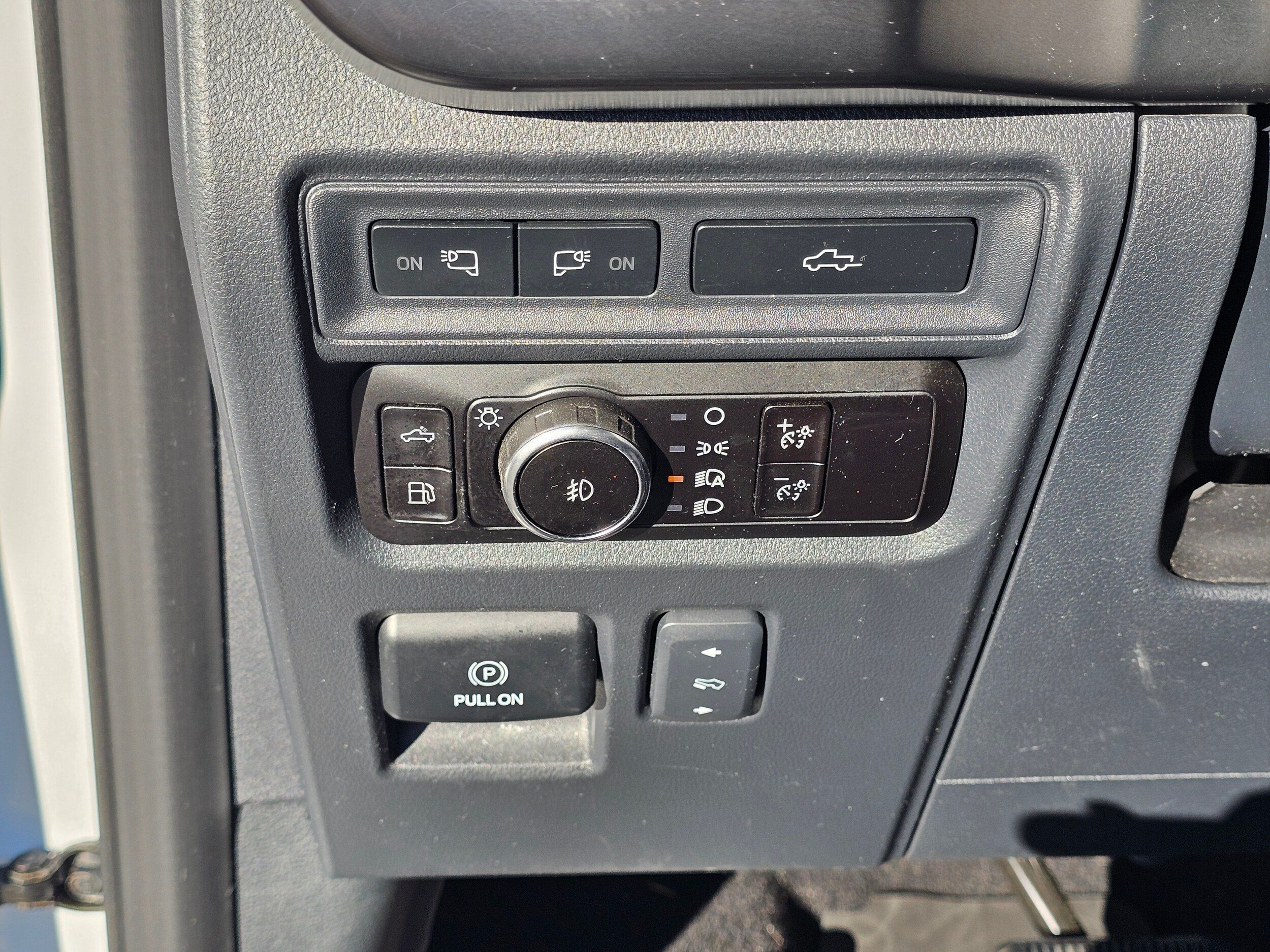 Used 2023 Ford F150 Lariat w/ Equipment Group 502A High AWD/4WD image 25