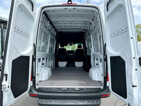 New 2025 Mercedes-Benz Sprinter 2500 image 13