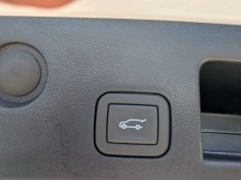 New 2027 GMC Terrain Elevation w/ Elevation Premium Package FWD image 13