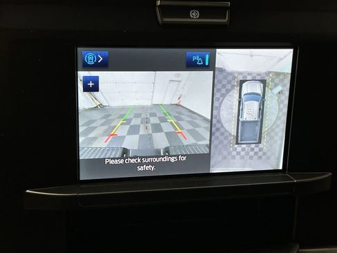 New 2025 Ford F250 XLT w/ 360-Degree Camera Package image 6