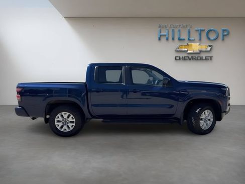 Used 2022 Nissan Frontier SV AWD/4WD image 3