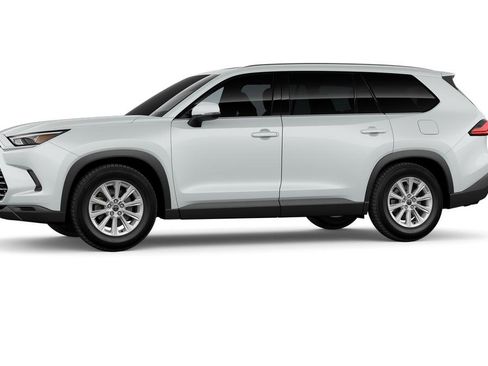New 2026 Toyota Grand Highlander XLE FWD image 3