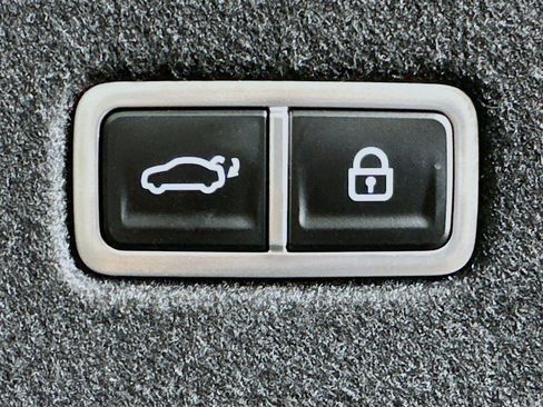Used 2024 Hyundai Ioniq 6 SEL RWD image 30