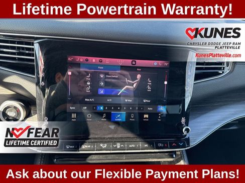 Used 2024 Jeep Wagoneer Series III image 23