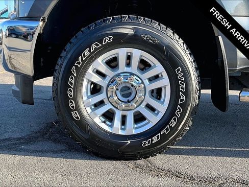 Used 2019 Ford F250 XL w/ STX Appearance Package AWD/4WD image 32