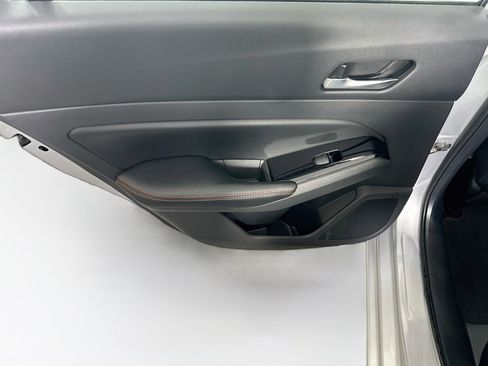 Used 2024 Nissan Altima 2.5 SR FWD image 24