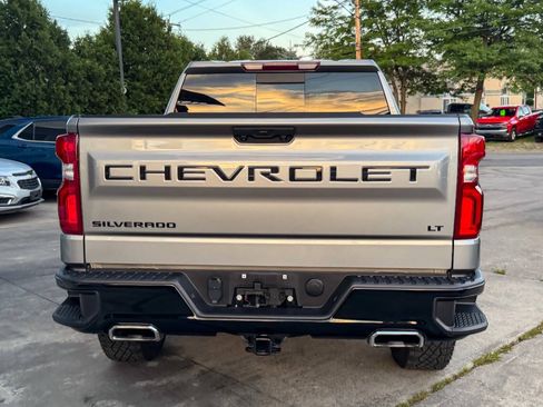 Used 2023 Chevrolet Silverado 1500 LT Trail Boss w/ Convenience Package II AWD/4WD image 4