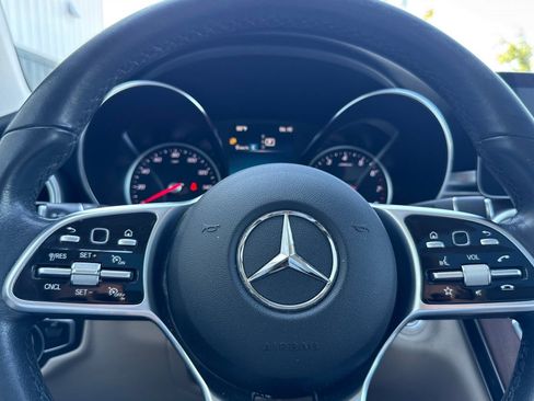 Used 2020 Mercedes-Benz GLC 300 image 25