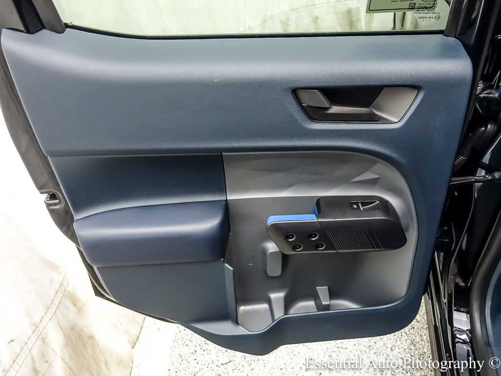 Used 2025 Ford Maverick Lobo AWD/4WD image 27