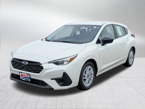 Used 2025 Subaru Impreza 2.0i image 3