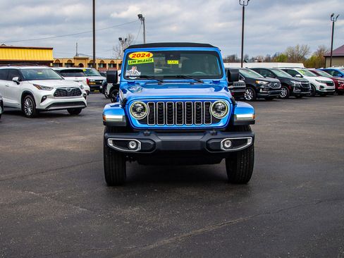 Used 2024 Jeep Wrangler Sahara w/ Technology Group image 2