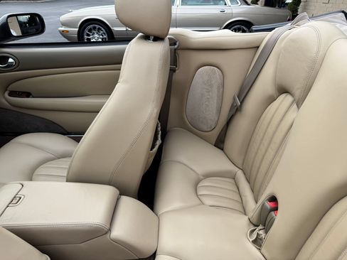 Used 2003 Jaguar XK8 Convertible RWD image 34