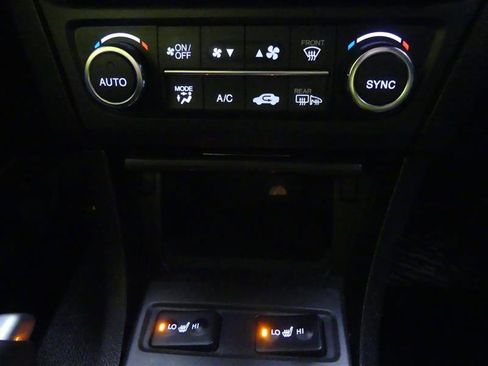 Used 2021 Acura ILX w/ Premium Package image 11