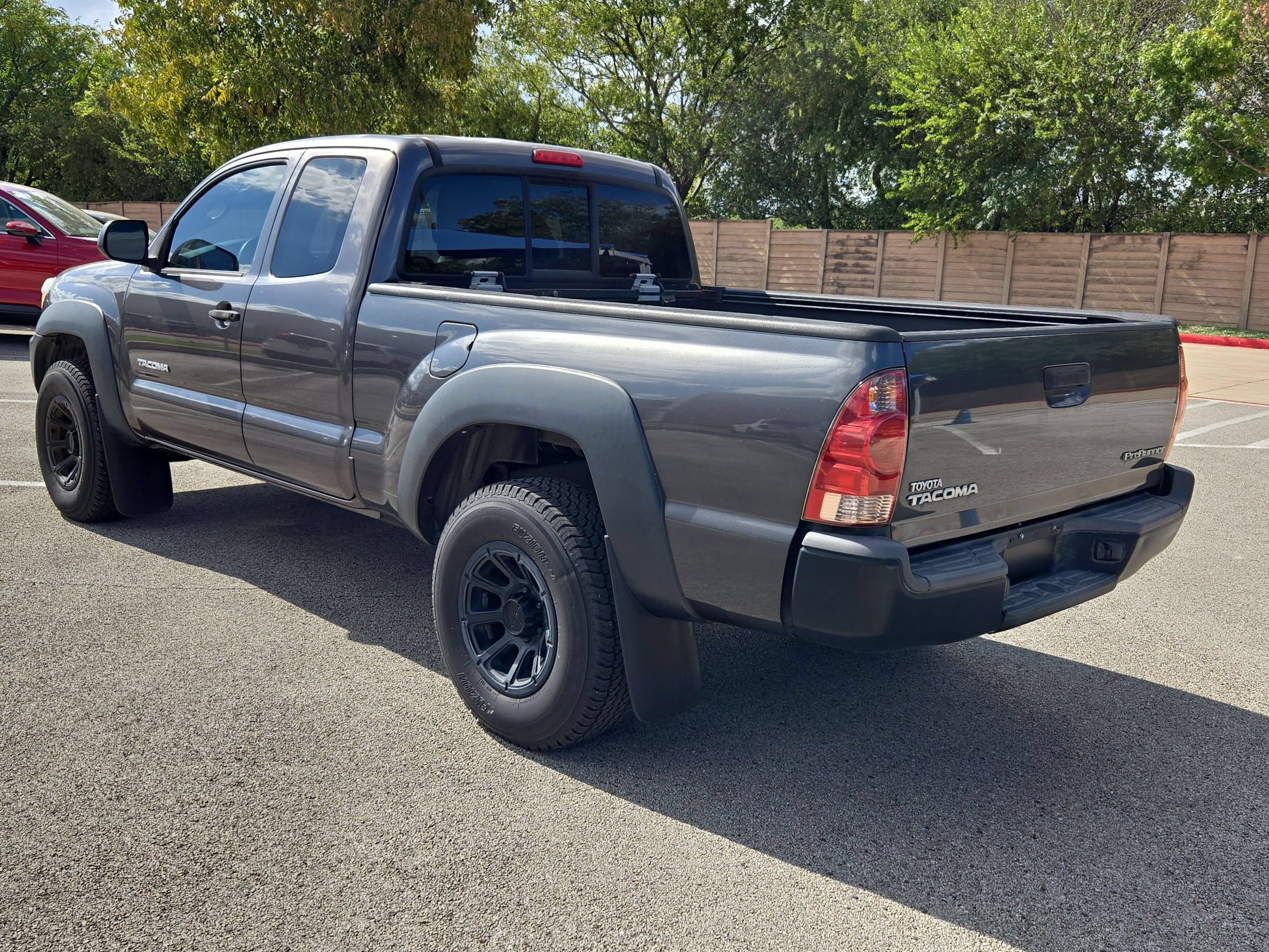 Used 2014 Toyota Tacoma PreRunner w/ Convenience Package RWD image 5