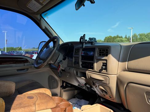 Used 2004 Ford F350 King Ranch AWD/4WD image 12