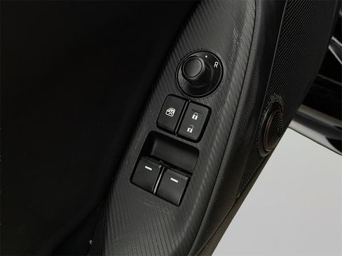 Used 2023 MAZDA MX-5 Miata Club w/ Weather Package image 10